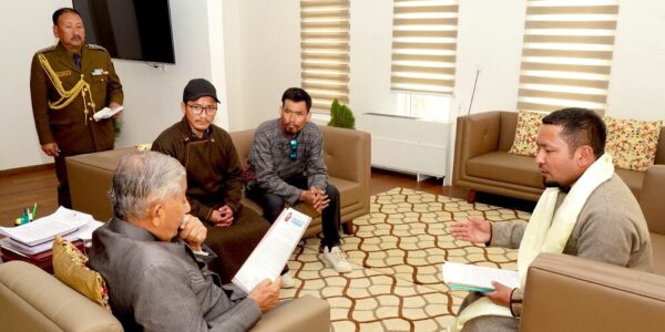 Various delegations from Zanskar meet LG Ladakh, request for better education facilities and exam centers