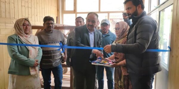 Handloom and Handicraft Dept. Kargil organizes awareness-cum-product demonstration program