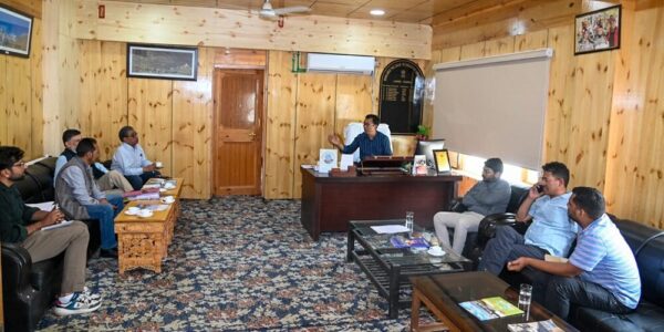 EC Tashi chairs meeting, discuss issues of NH-301 in Zanskar 