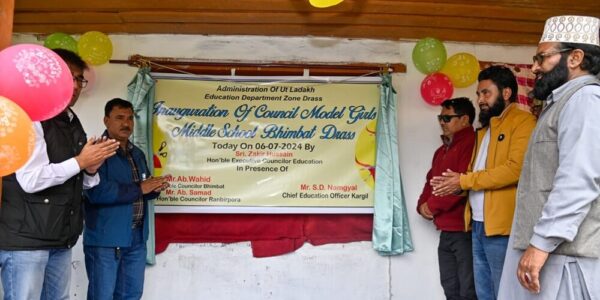 EC Zakir Hussain inaugurates Council Model Girls Middle School at Bhibhmet & Drass