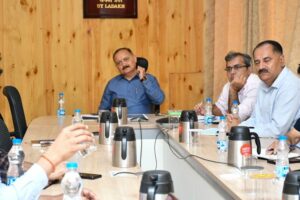 Advisor Dr Pawan Kotwal Convenes Meeting, Discuss Climate Action Plan for Leh City