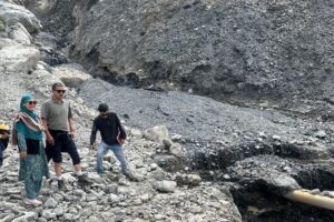 Flash floods at Lamayuru and Lingshed damage property, National Highway