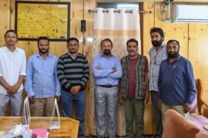 CEC Kargil holds meeting with cultural activists/scholars to discuss Republic Day tableaux