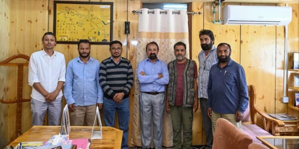 CEC Kargil holds meeting with cultural activists/scholars to discuss Republic Day tableaux