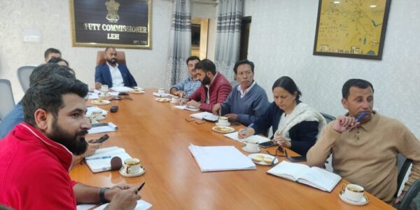 DC Leh convenes 1st District Level Meeting on Swachhata hi Sewa Campaign