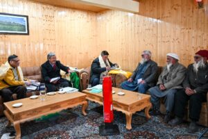 New Districts Committee Visits Drass, Engages with Delegations on District Formation