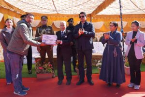 LG distributes homestay items under Ladakh Homestay Policy 2023 to selected beneficiaries