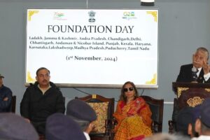 Foundation Day of 8 States & 5 UTs celebrated at LG Secretariat in presence of LG BD Mishra, First Lady Smt Neelam Mishra 