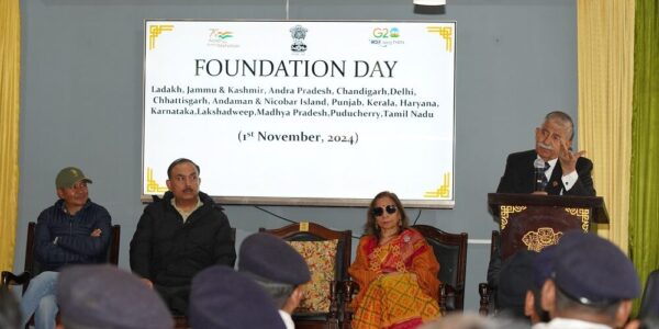 Foundation Day of 8 States & 5 UTs celebrated at LG Secretariat in presence of LG BD Mishra, First Lady Smt Neelam Mishra 