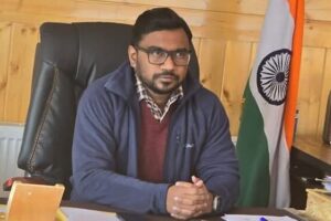 DC Kargil chairs  meeting on  AN-32 Kargil Courier Service