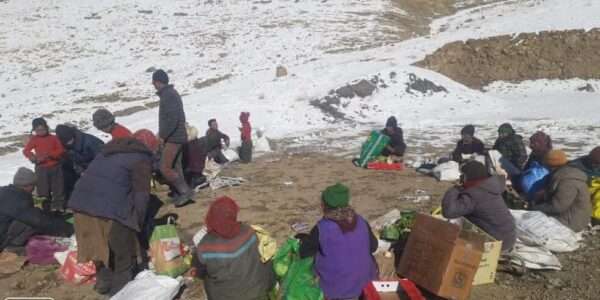 LAHDC & IAF Delivers Essential Supplies to Dipling and Jingchen