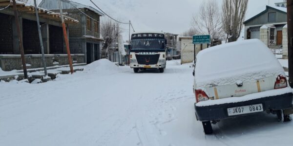 NH 301 in TSG Block Remains Snowbound, Residents Call for Immediate Action