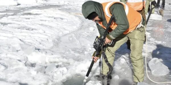 Tourist Missing After Falling Through Frozen River Ice in Ladakh