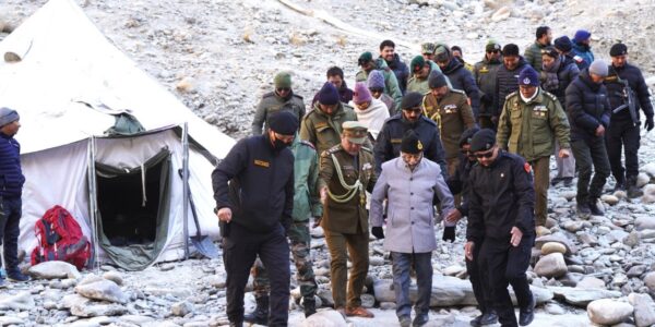 LG Mishra and First Lady Smt Neelam Mishra visit Chader Trek Starting Point, Chilling