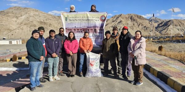 CAZRI-RRS Leh Distributes Animal Feed under Tribal Sub-Plan