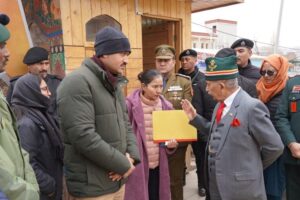 LG visits Chader Trek Registration Centre and Tourist Information Center Leh