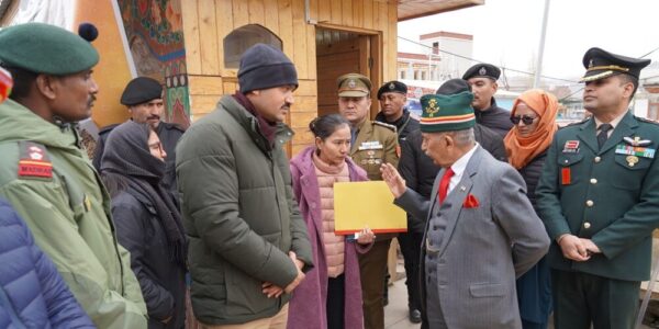 LG visits Chader Trek Registration Centre and Tourist Information Center Leh