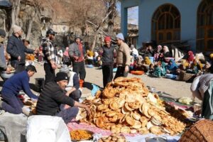 Mamani food festival, border tourism and divided families at Hunderman