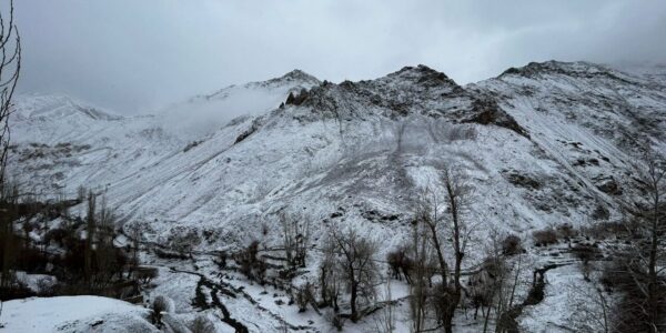 Mercury dips in Ladakh after recent snowfall