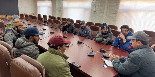 Sangrah delegation calls on CEC Kargil, highlights teacher shortage at GMS Gongma Sangrah