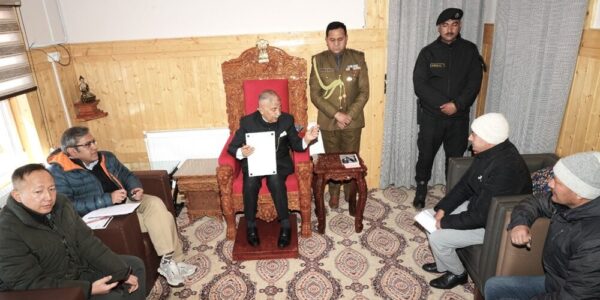 Science lecturers & NYC members call on Lt Governor Mishra