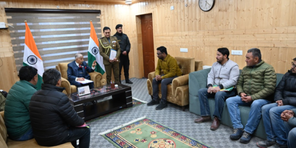 Various delegations call on Lt Governor Ladakh, Brig (Dr) BD Mishra (Rtd) at Raj Niwas Kargil