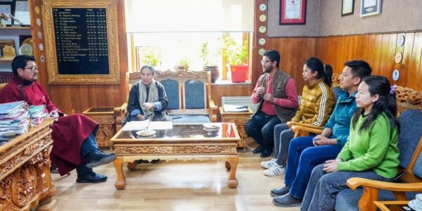 Delegation of Dental Surgeons Calls on CEC Leh