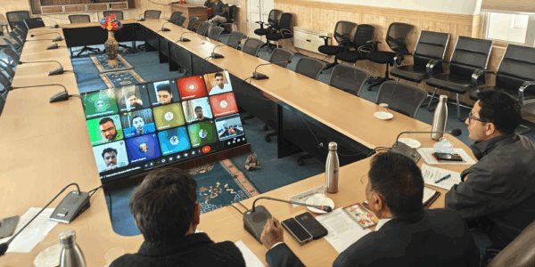 VC, University of Ladakh convenes meeting with student associations of Ladakh