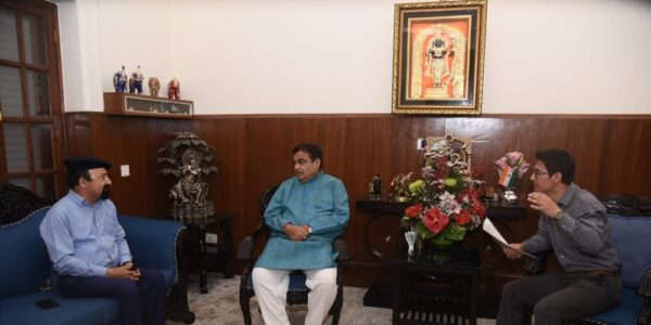 Kargil Seeks NH-301 Compensation from Gadkari