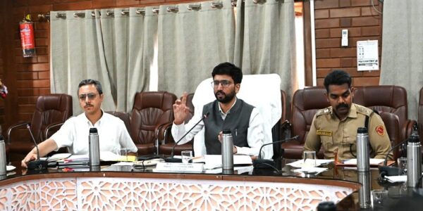 DC Kargil Chairs Meeting to Review Arrangements for Moharram and Ashura Processions