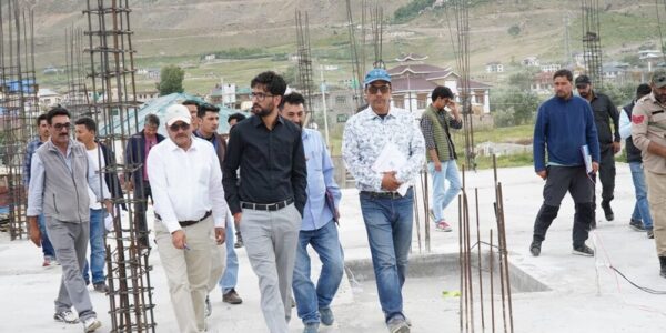DC Kargil Chairs Revenue Review Meeting at Revenue Complex Zanskar
