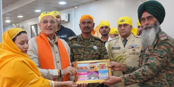Ladakh Lieutenant Governor Visits Gurudwara Pathar Sahib