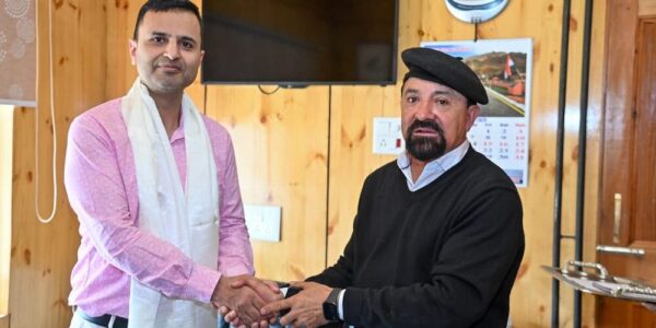 CEC Kargil welcomes new Assistant General Manager of J&K Bank 