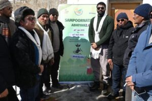 SDM Zanskar launches Sampoornta Abhiyan in Karsha block at -19°C