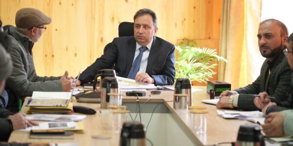Chief Secretary reviews PHE and I&FC department progress in Ladakh