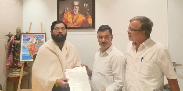 Councillor Bhimbat Expresses Gratitude to Maharashtra Deputy CM, Eknath Shinde for CT Scan Machine & Ambulance