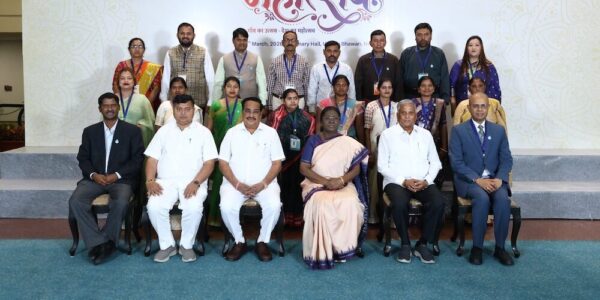 Ladakh’s Water Heroes Honoured at National Level: President & Union Minister Recognize Exemplary Service in Matho & Youkma Kharboo