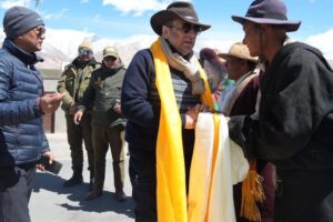 Chief Secretary Reviews Developmental Needs in Border Villages of Nyoma Sub-Division