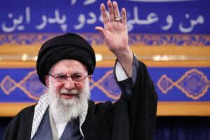 The Decline of American Superpower Dominance and Iran’s Resilience: An Analysis of Changing Global Politics