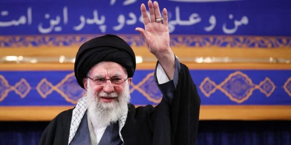 The Decline of American Superpower Dominance and Iran’s Resilience: An Analysis of Changing Global Politics