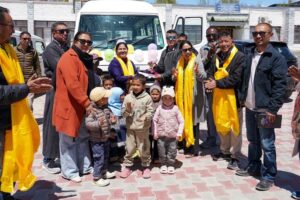Administrative Secretary School Education Hands Over Force Traveller to Support Students in Chushot
