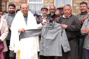 Ladakh Mandates Traditional Uniform for Commercial Drivers and Launches Vehicle Branding Initiative