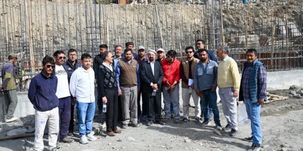 CEC Dr. Jaffer Akhoon Inspects Key Development Projects in Hundurman