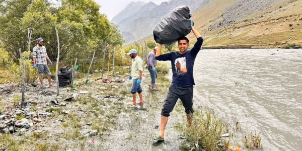 District Administration Drass Conducts Cleanliness Drive at the Riverside in Masjid Gam, Drass