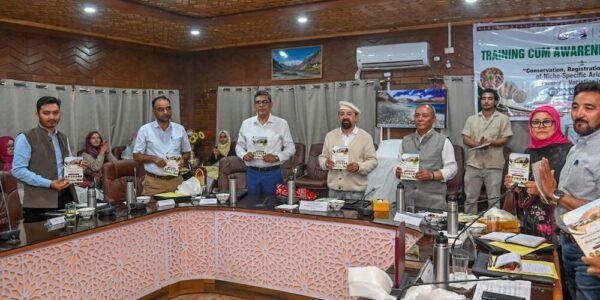CEC Kargil Attends Training-cum-Awareness Programme on Conservation & Registration of Niche-Specific Arid Crops & Farmers’ Varieties
