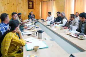 Chief Secretary reviews Action Plan for Export of 1,000 MT of Fresh Apricots to Dubai under Lulu Group Initiative