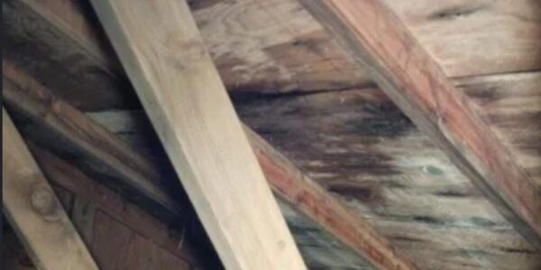 Residents in Sankoo’s Lankerchey Raise Alarm Over Rotten Wooden Roof Beams, Seek Urgent Probe