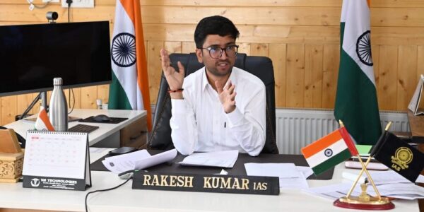 DC Kargil Chairs Meeting with DRF, Religious Rescue Teams to Strengthen Disaster Response