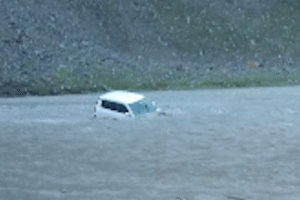Police Post Minamarg Responds Swiftly to Cloudburst at Minamarg; Bakerwal Families Rescued