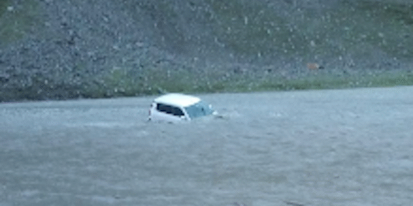 Police Post Minamarg Responds Swiftly to Cloudburst at Minamarg; Bakerwal Families Rescued